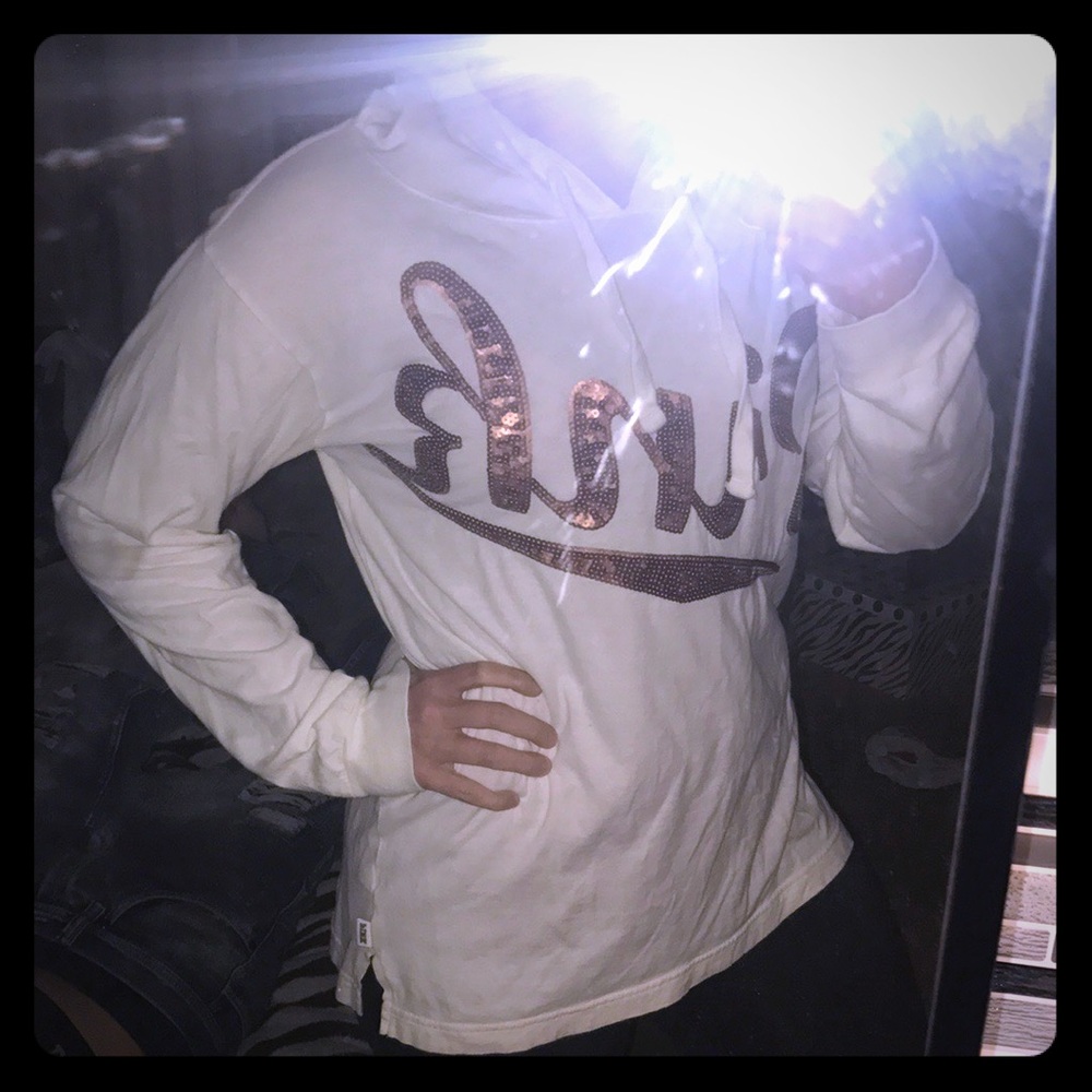 White bling pullover